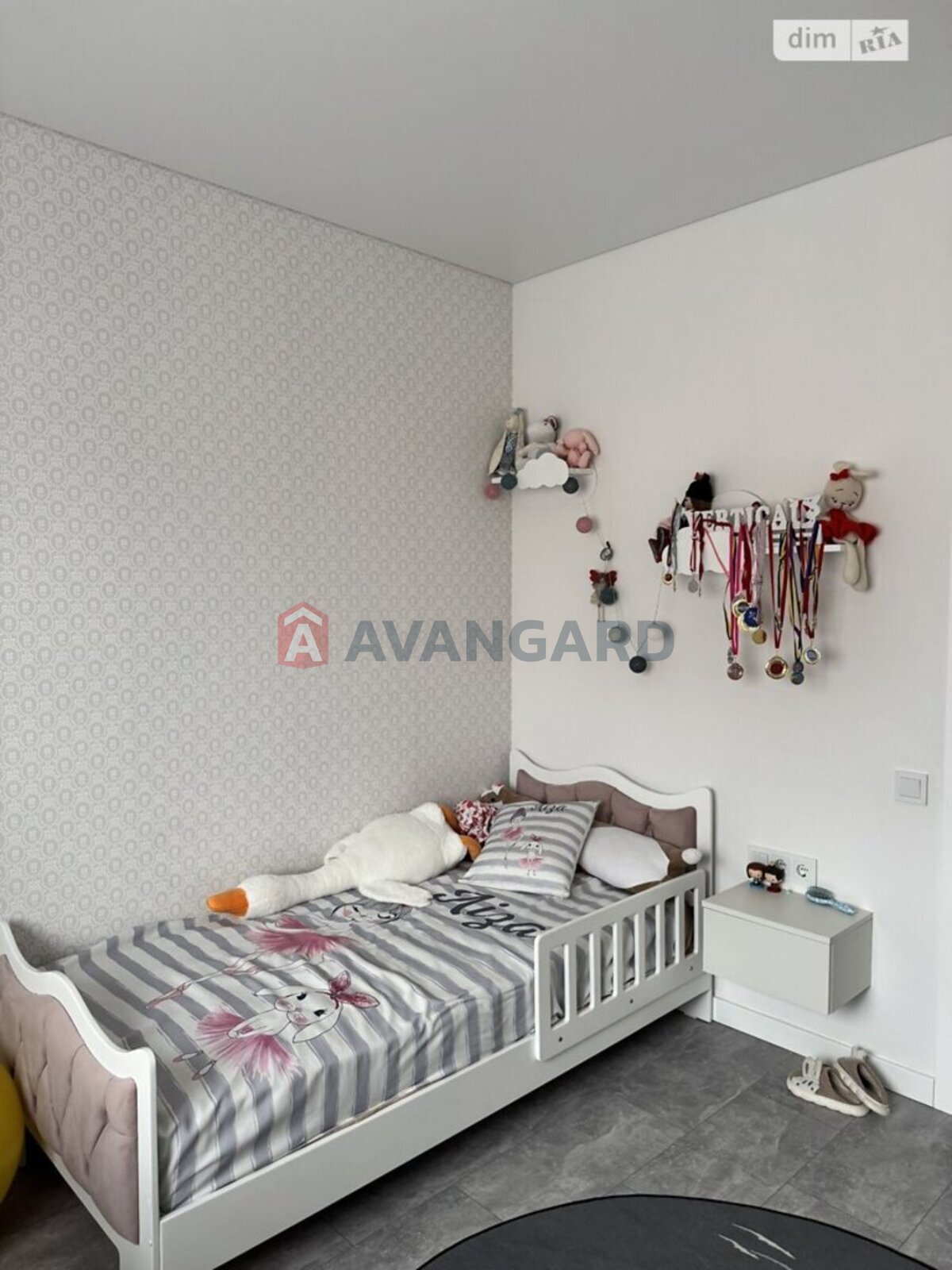 �������, 115 ��.�. ���� 17