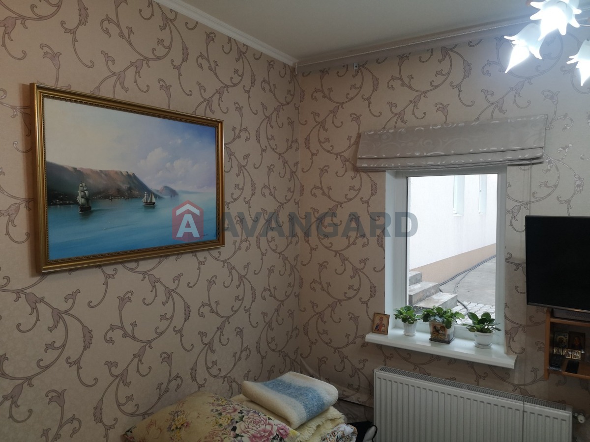 ������� �������, 100 ��.�. ���� 16