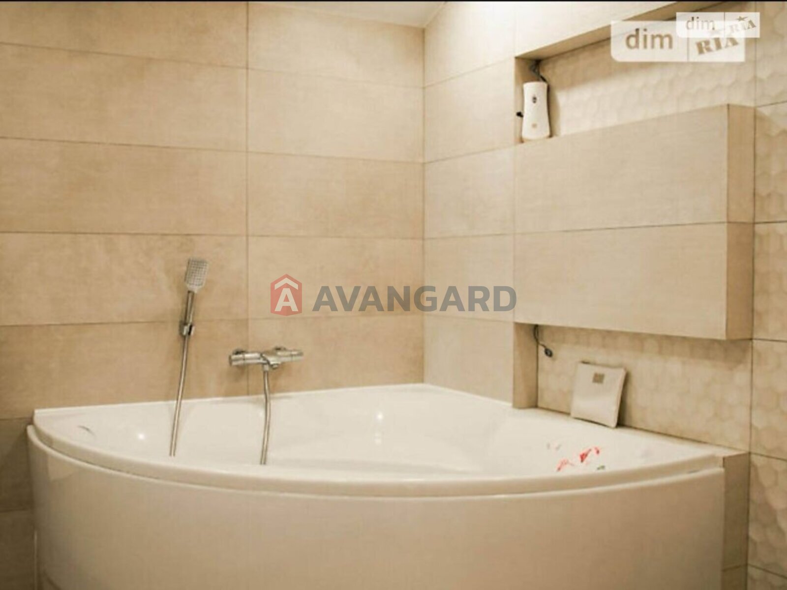 ��������, 170 ��.�. ���� 18