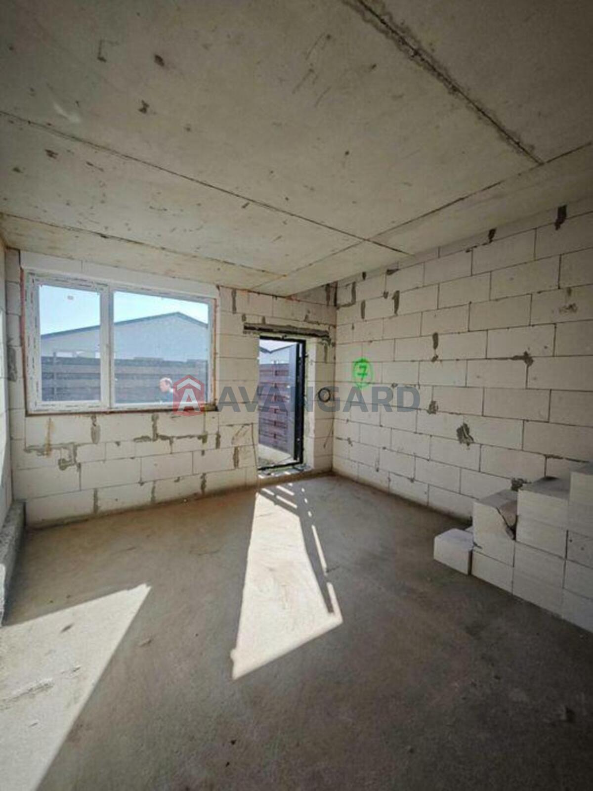 ��������, 33 ��.�. ���� 1