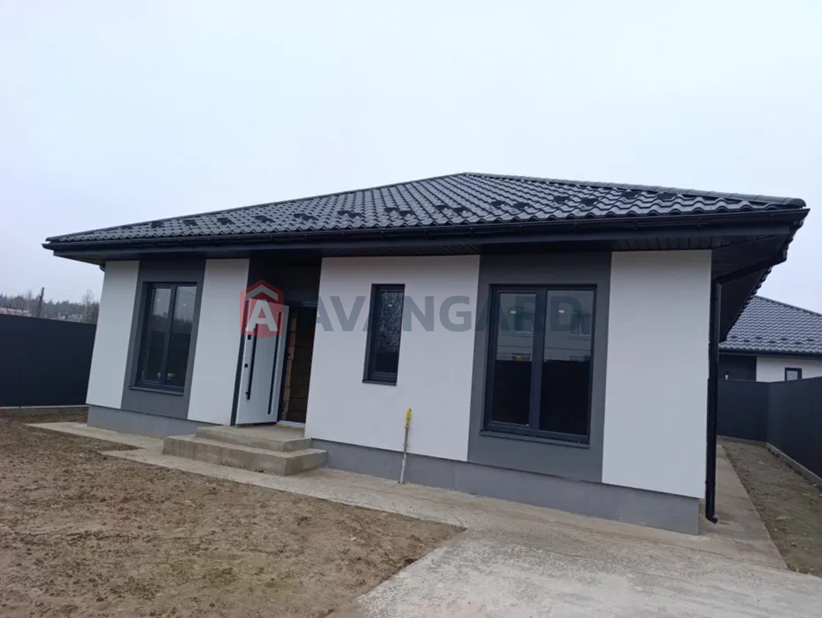 ���, 100 ��.�. ���� 3