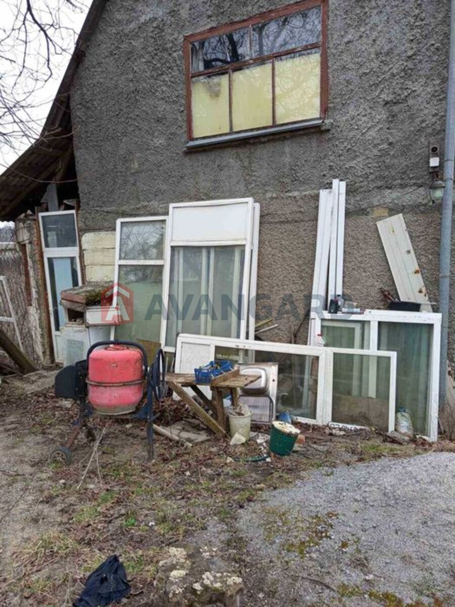 ���, 105 ��.�. ���� 4