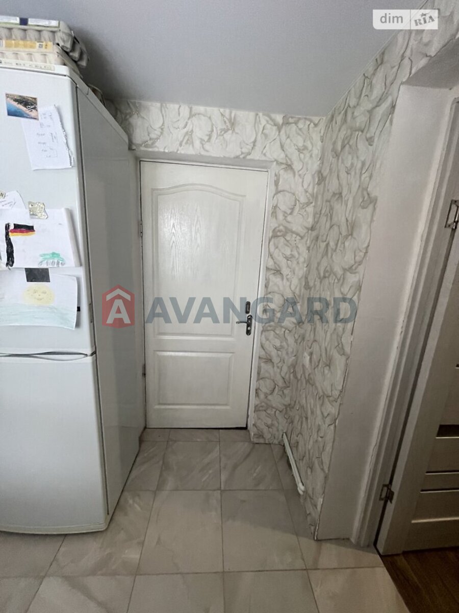 ������� �������, 40 ��.�. ���� 12