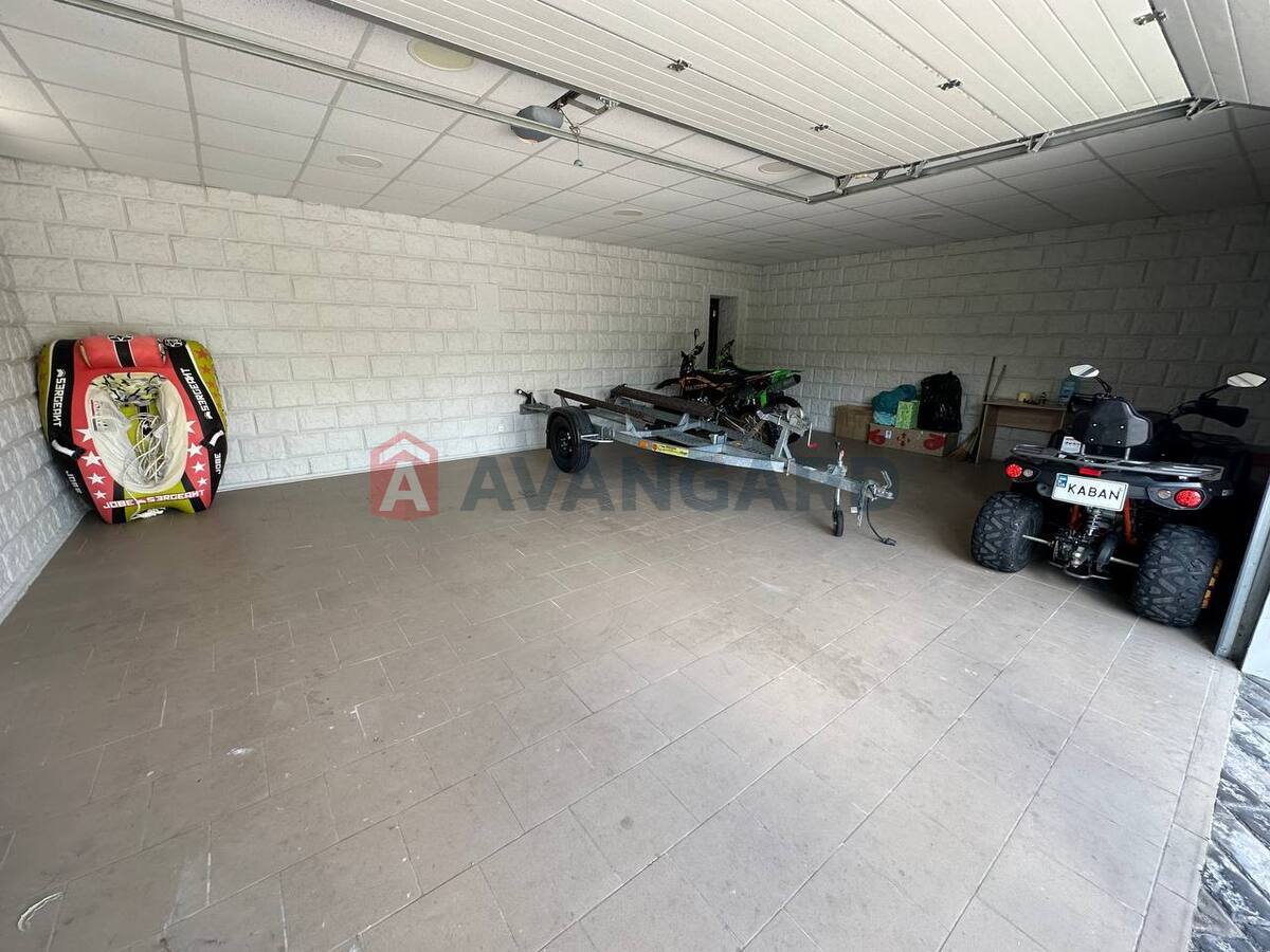 �������, 740 ��.�. ���� 26