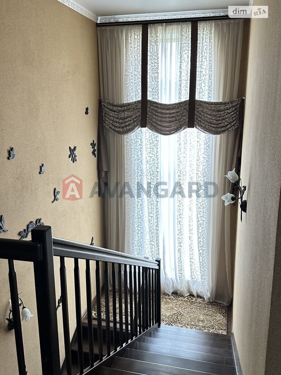 �������, 295 ��.�. ���� 19