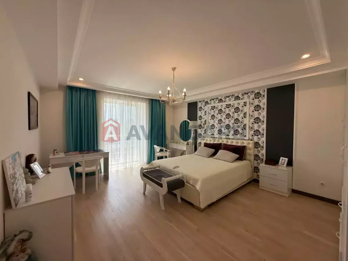 �������, 275 ��.�. ���� 9