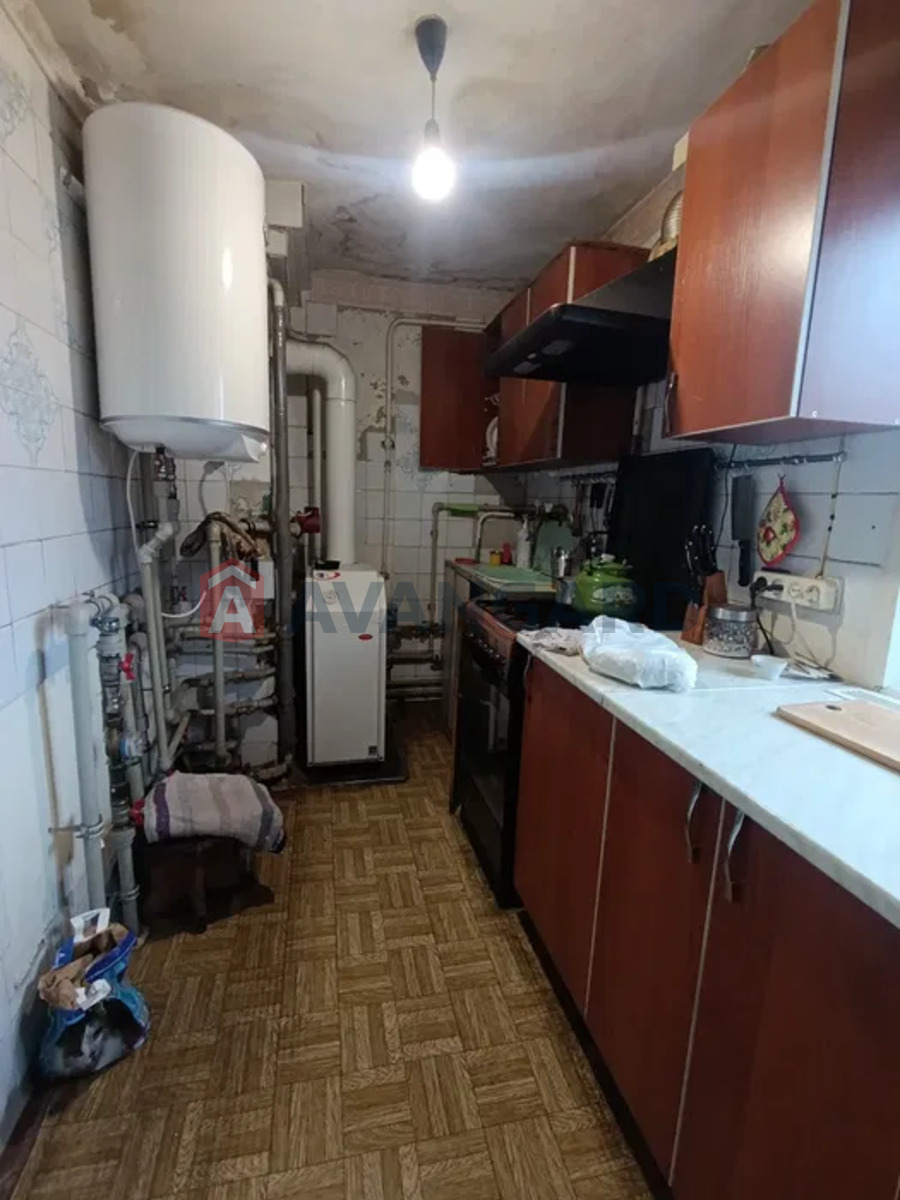 ������� �������, 55 ��.�. ���� 10