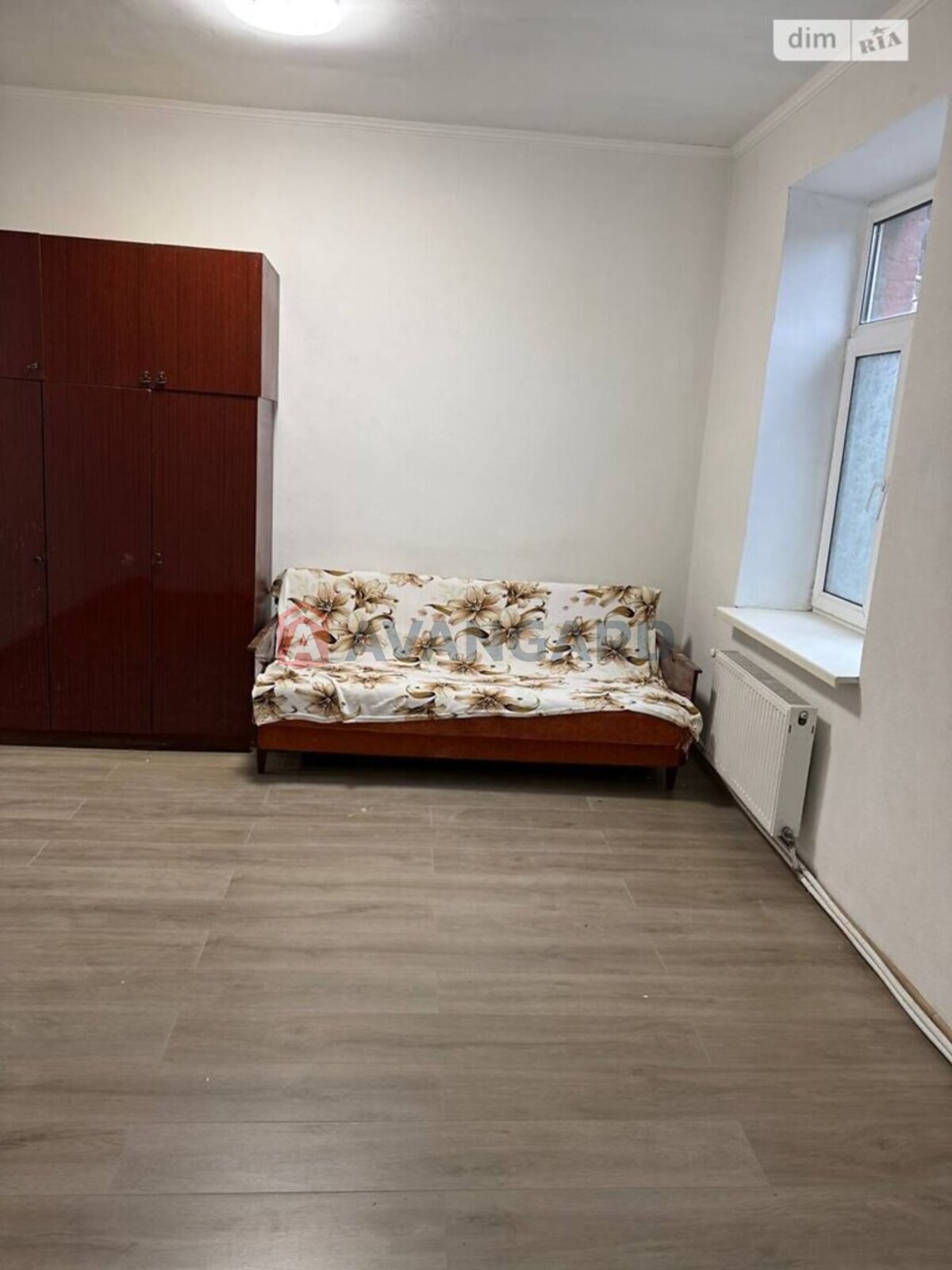 ������� �������, 50 ��.�. ���� 9