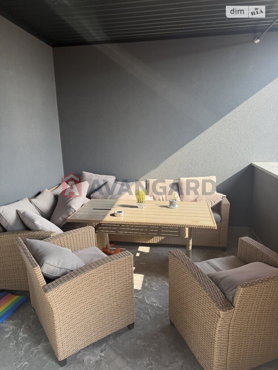 ���, 143 ��.�. ���� 8