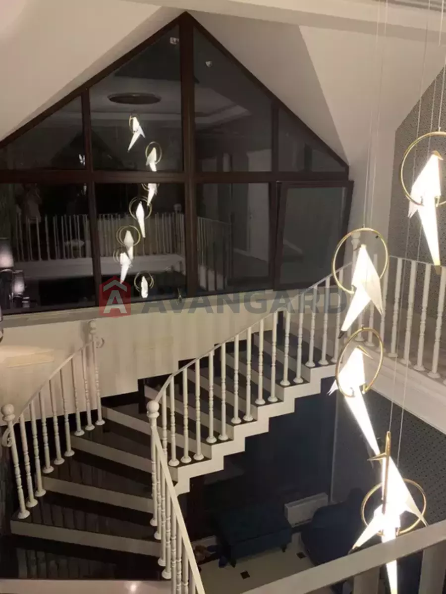 �������, 400 ��.�. ���� 9