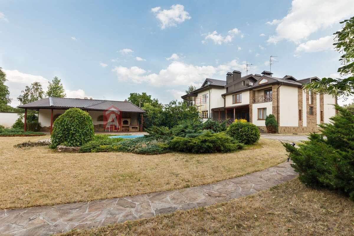 �������, 300 ��.�. ���� 6