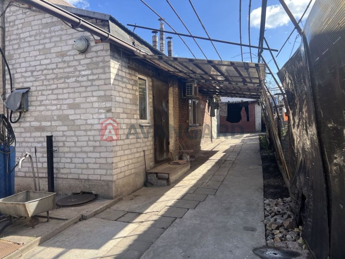 ���, 80 ��.�. ���� 8