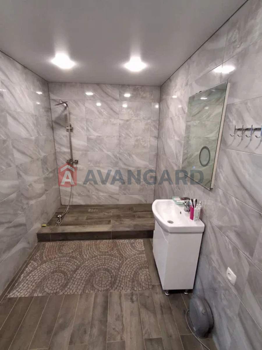 �������, 280 ��.�. ���� 19