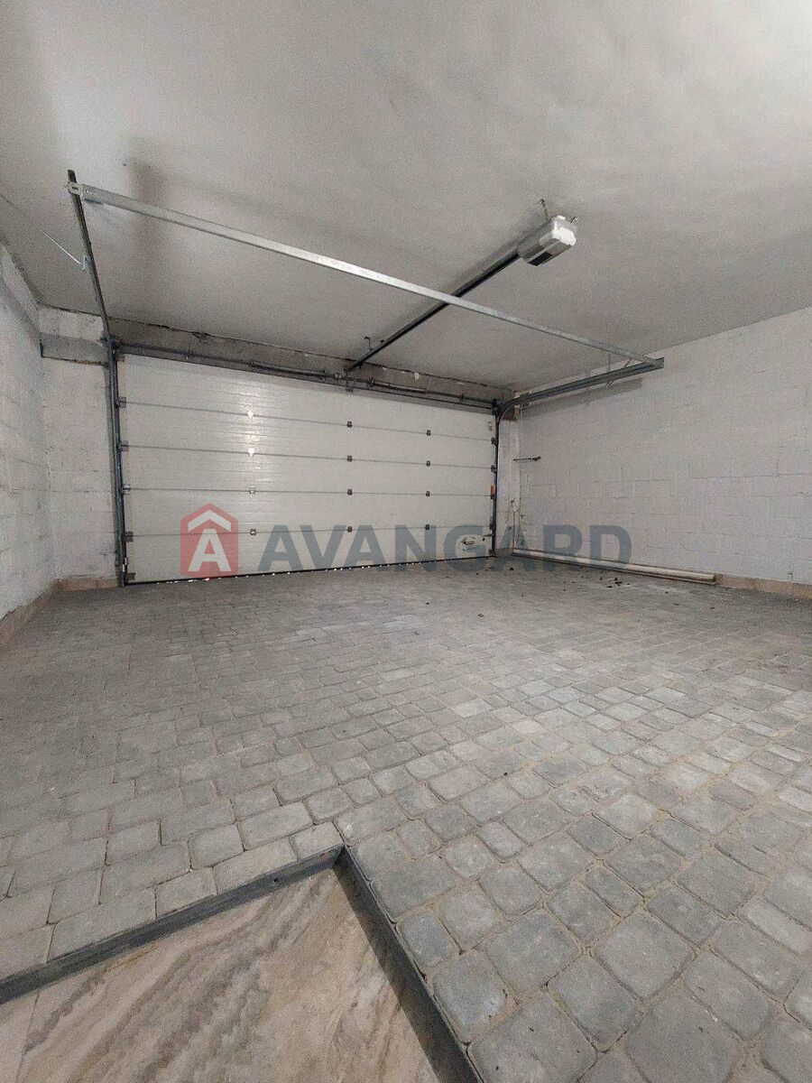 �������, 290 ��.�. ���� 15