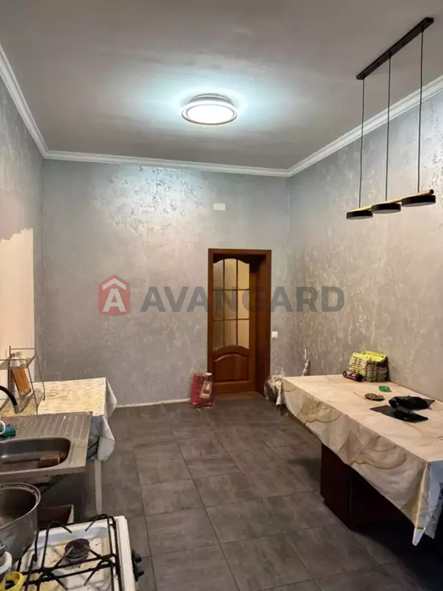 �������, 115 ��.�. ���� 13