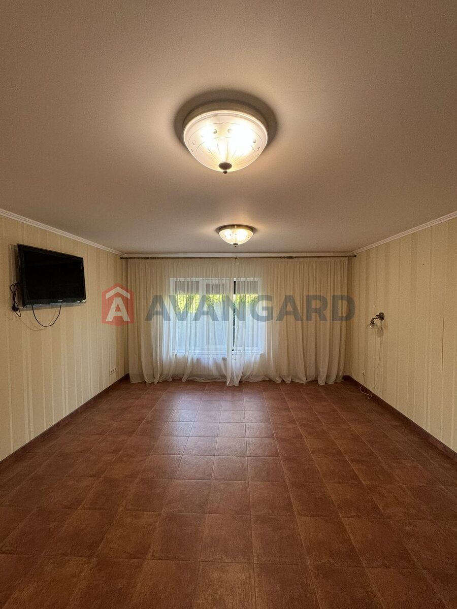 ���, 210 ��.�. ���� 20