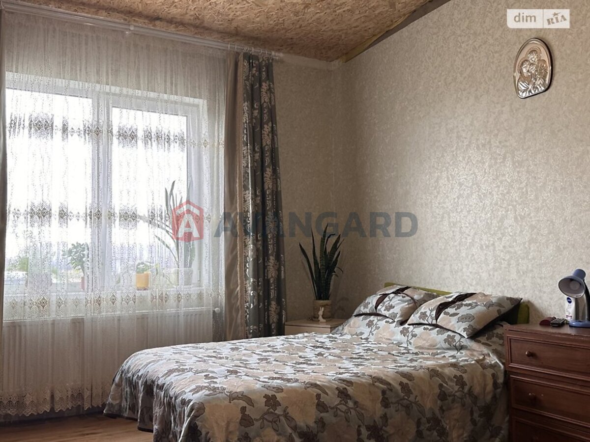 �������, 100 ��.�. ���� 15