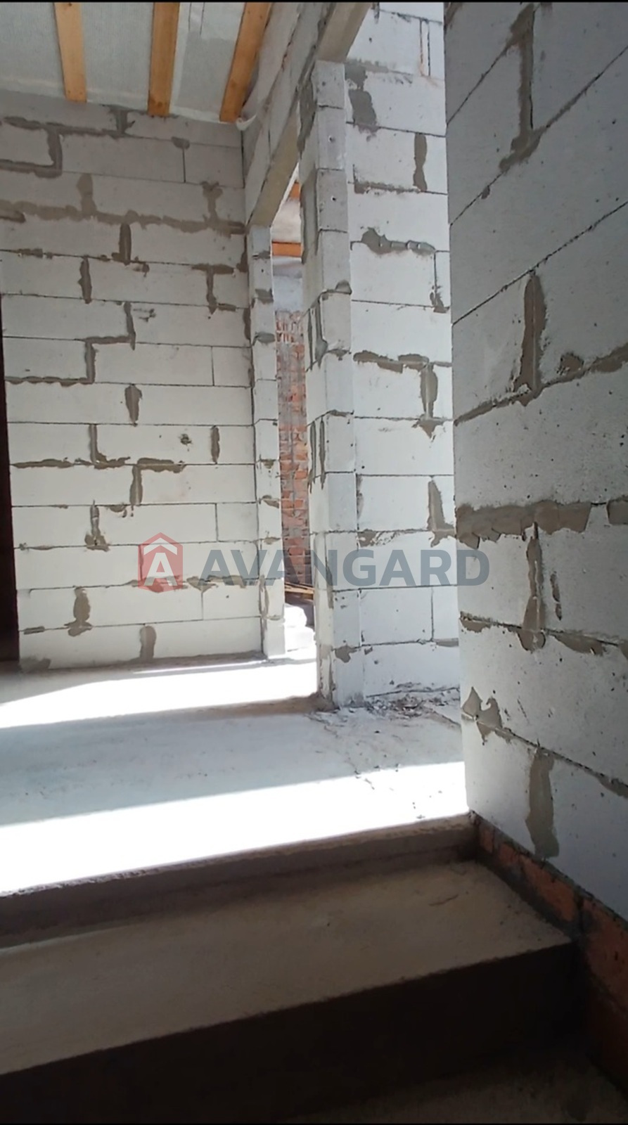 ��������, 180 ��.�. ���� 7