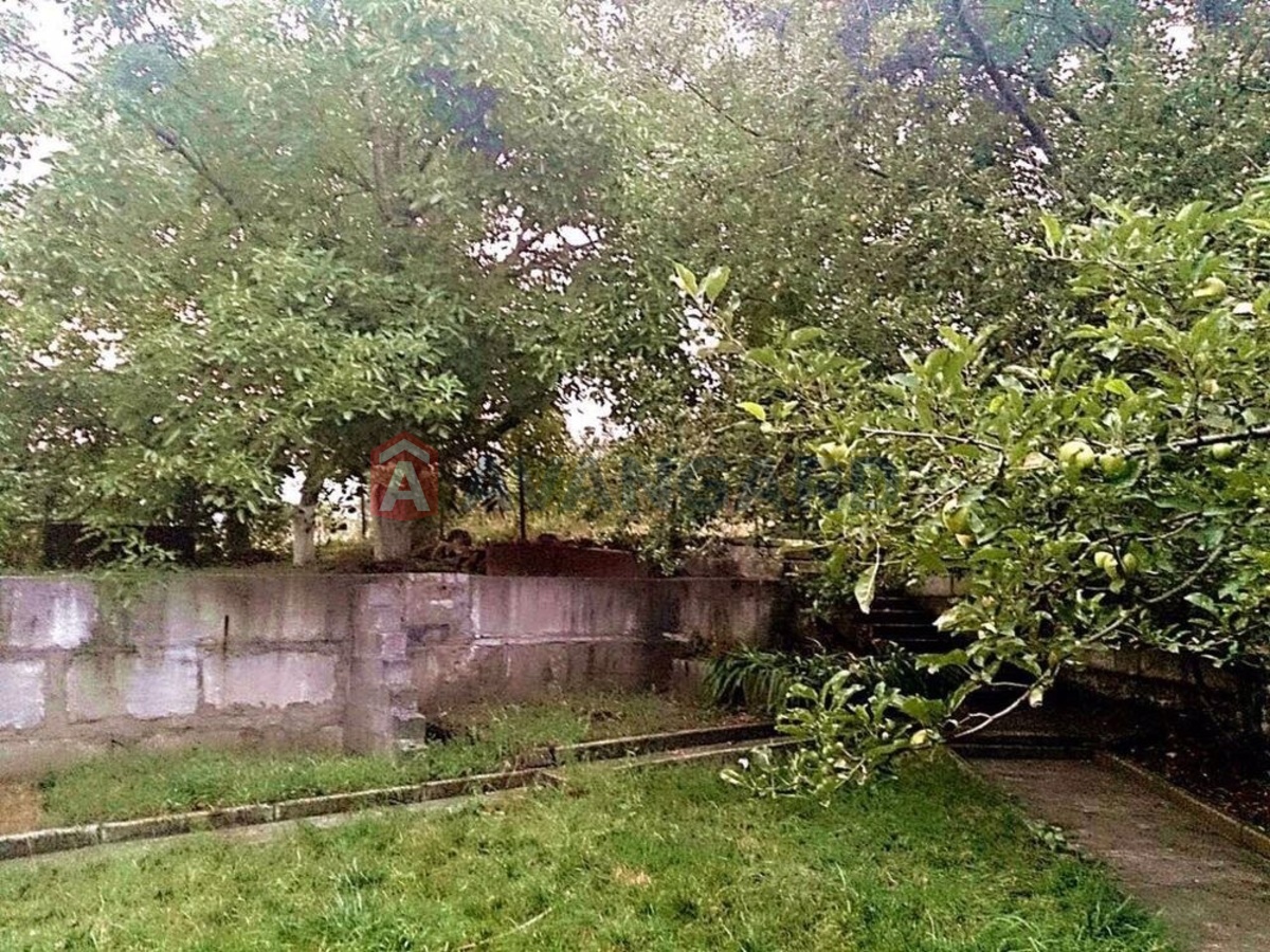 �������, 348 ��.�. ���� 9