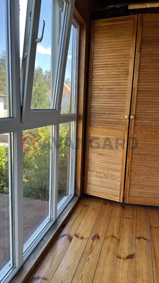 ����, 100 ��.�. ���� 20