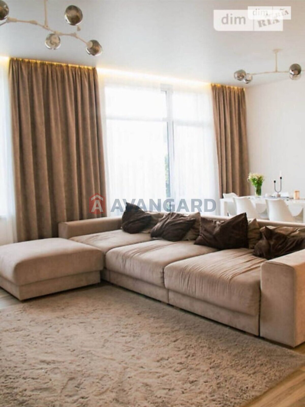 ��������, 170 ��.�. ���� 10