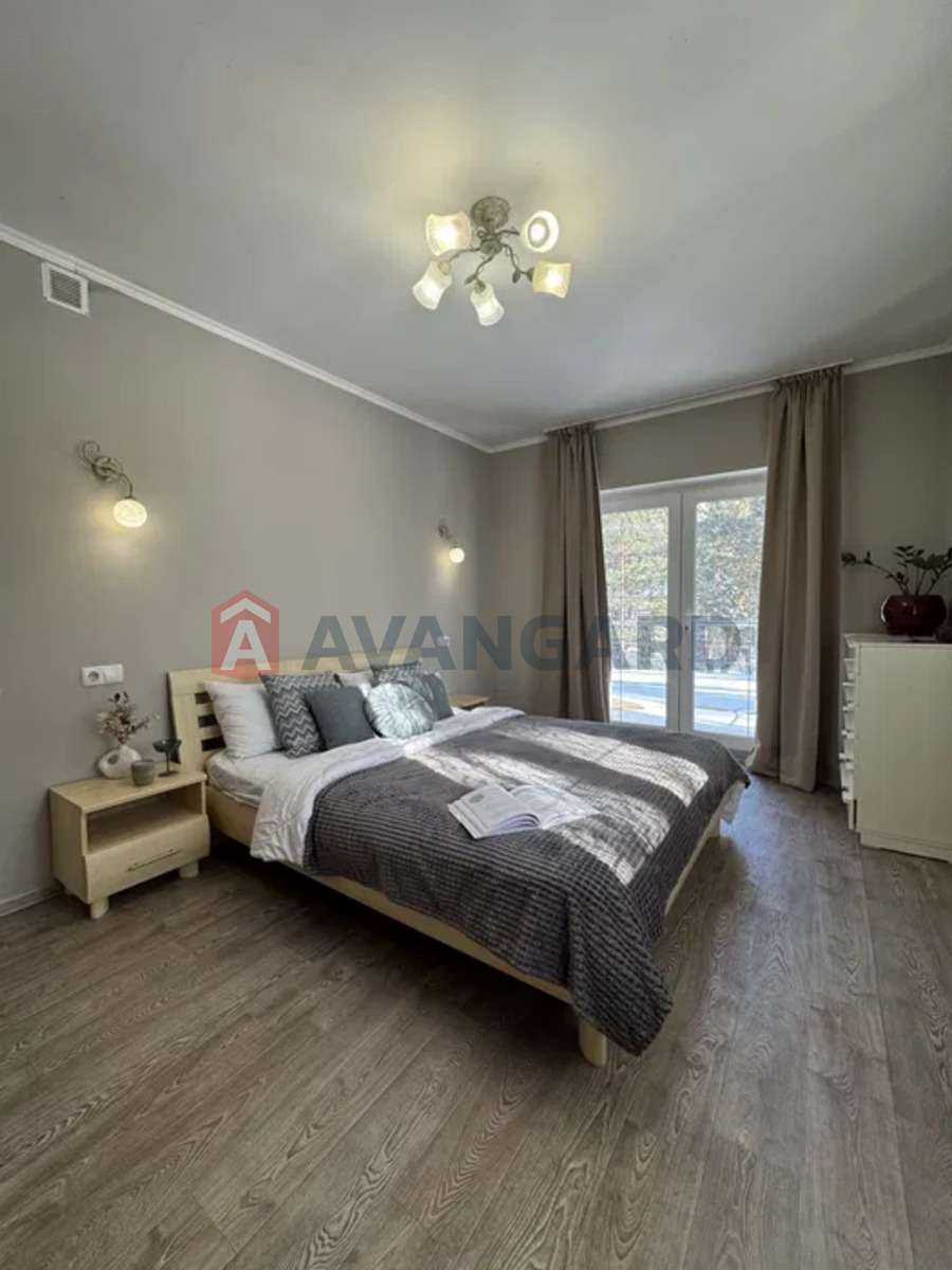 �������, 130 ��.�. ���� 17