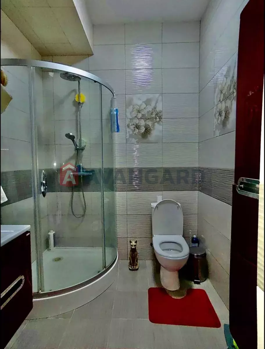 �������, 374 ��.�. ���� 10