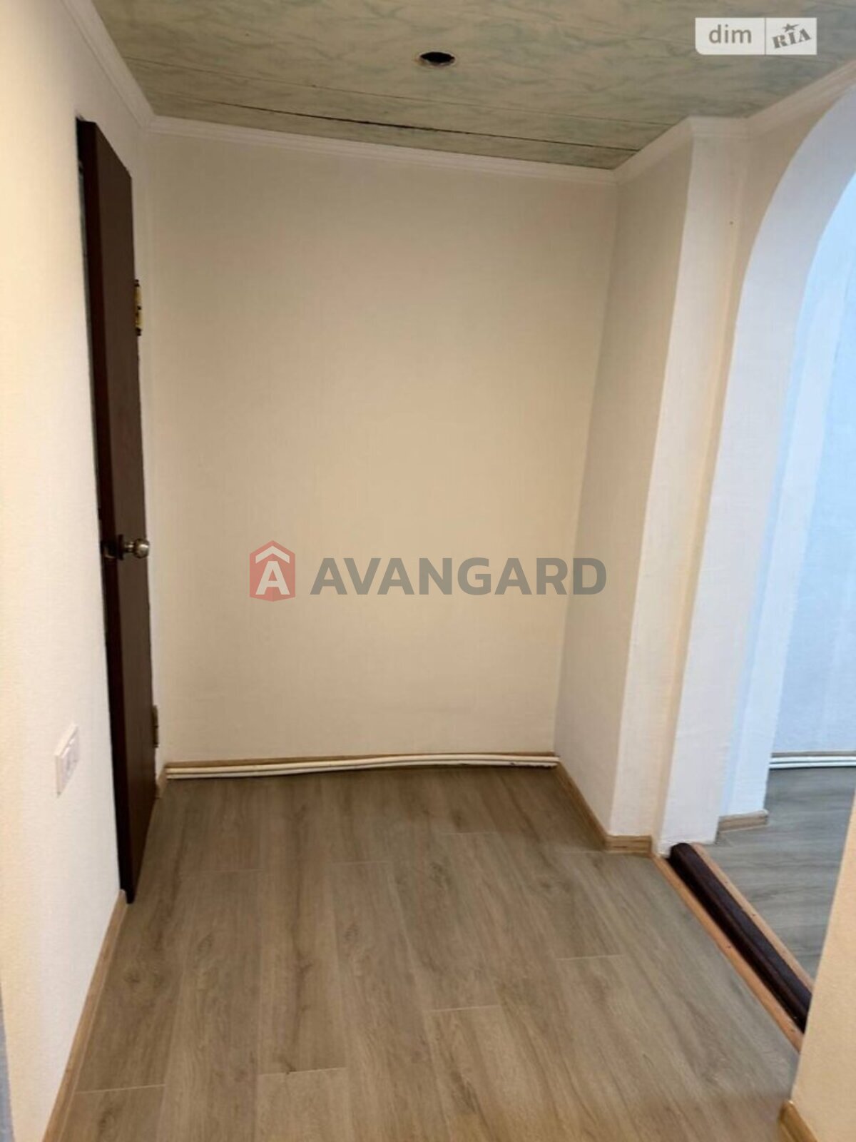 ������� �������, 50 ��.�. ���� 10