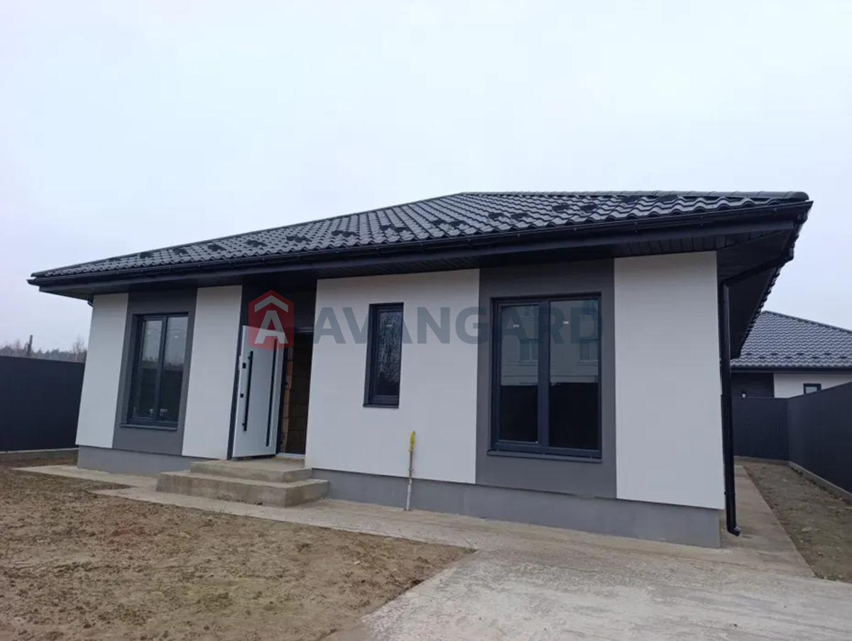 ���, 100 ��.�. ���� 4