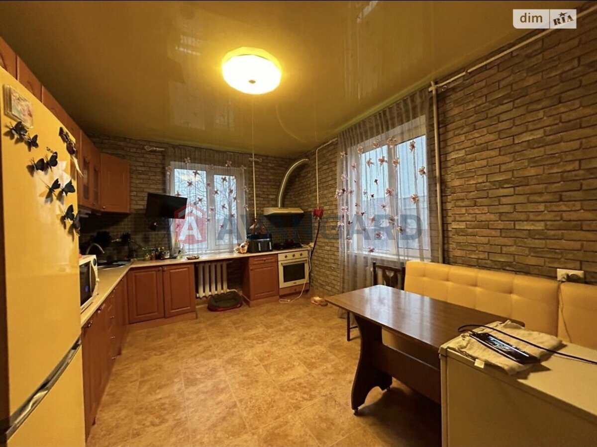 �������, 240 ��.�. ���� 2