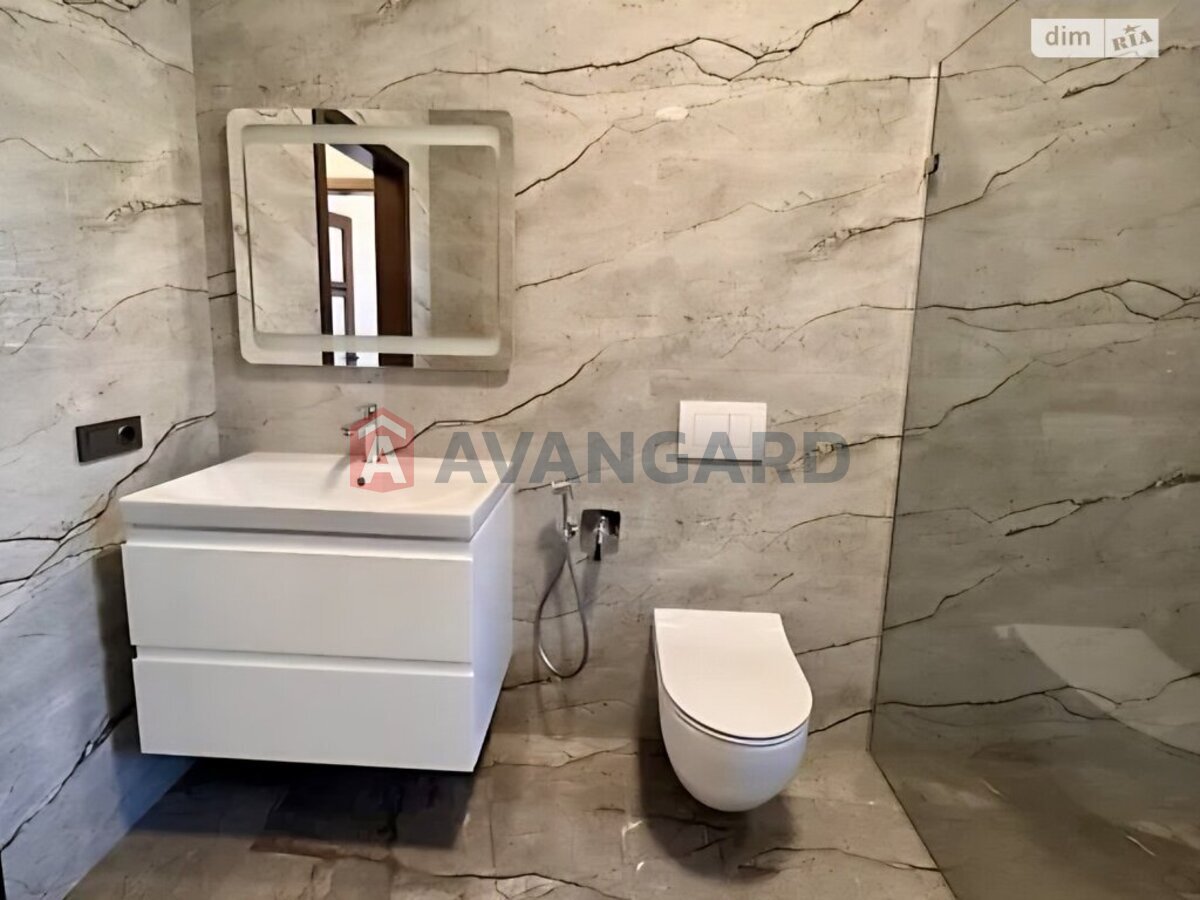 �������, 107 ��.�. ���� 7