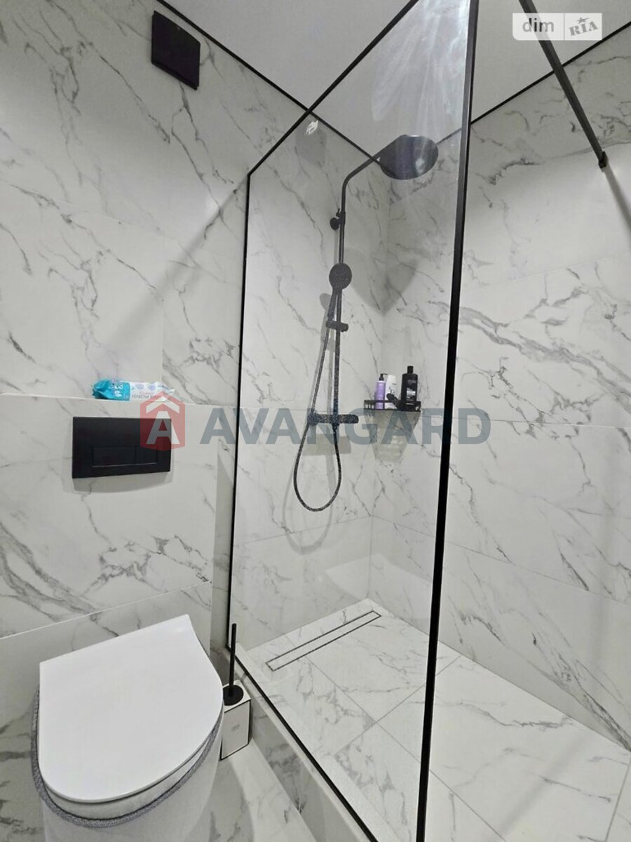 ��������, 90 ��.�. ���� 11