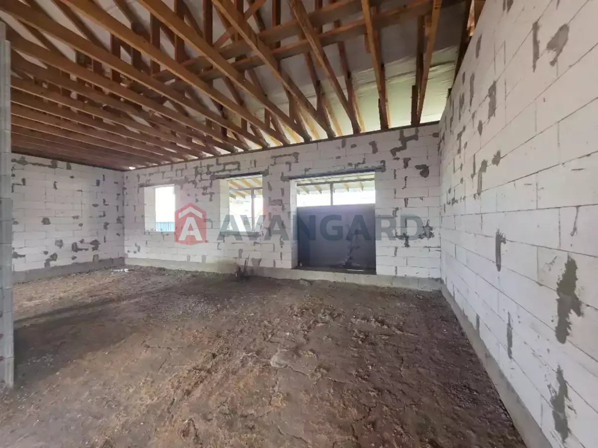 �������, 100 ��.�. ���� 12