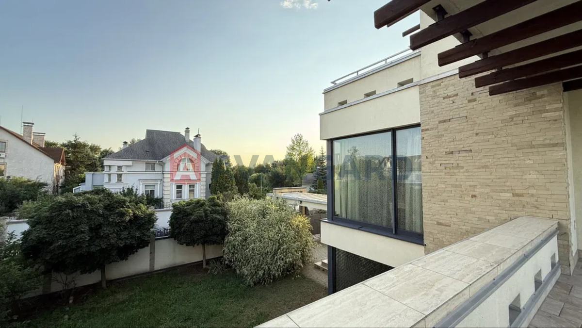 �������, 322 ��.�. ���� 8