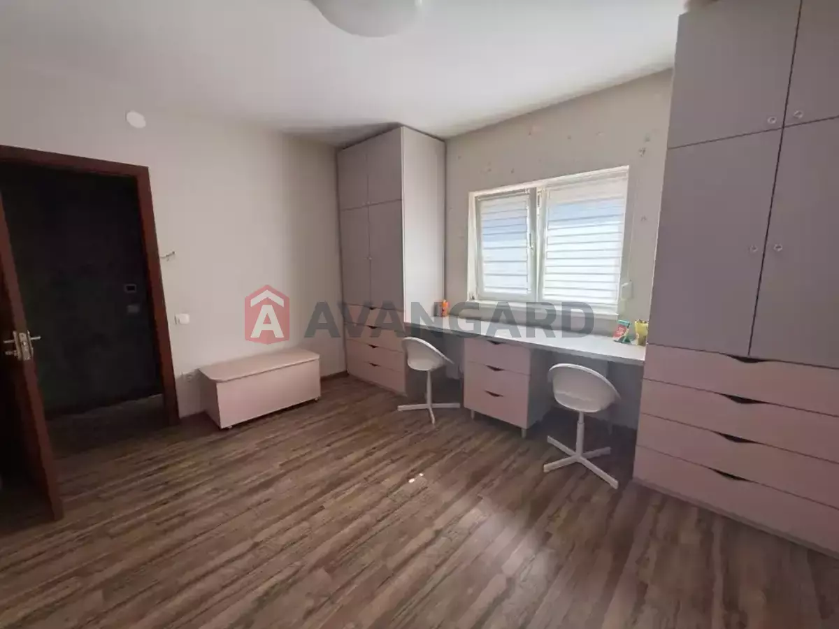 �������, 115 ��.�. ���� 15