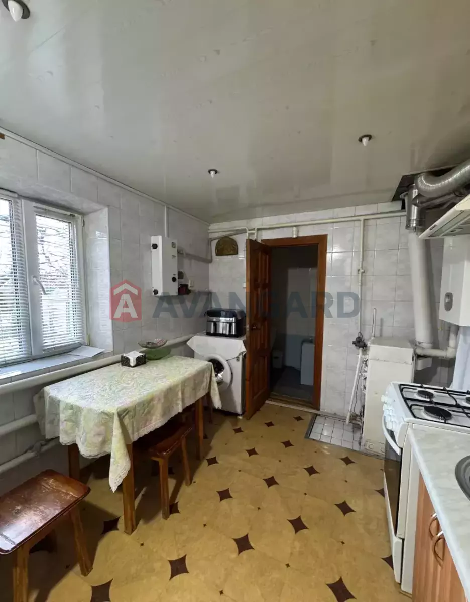 �������, 84 ��.�. ���� 19