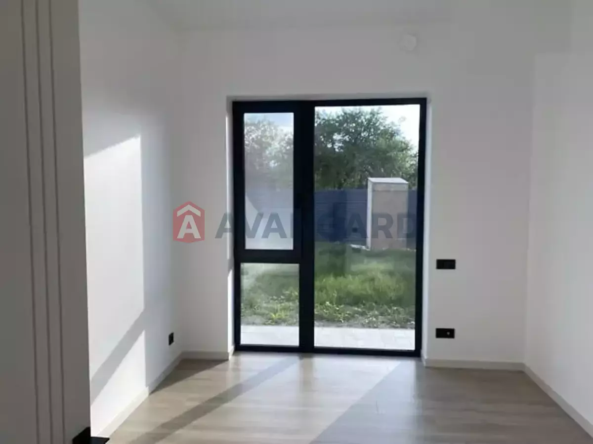 ���, 105 ��.�. ���� 19