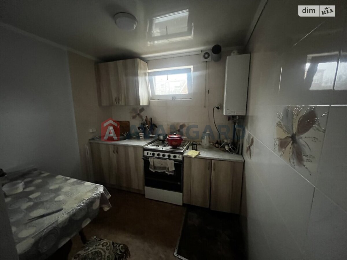 �������, 82 ��.�. ���� 9