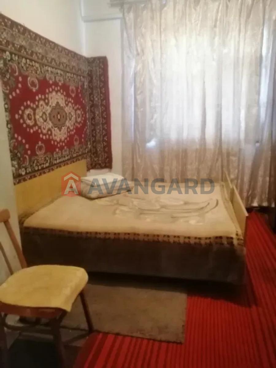 �������, 100 ��.�. ���� 5