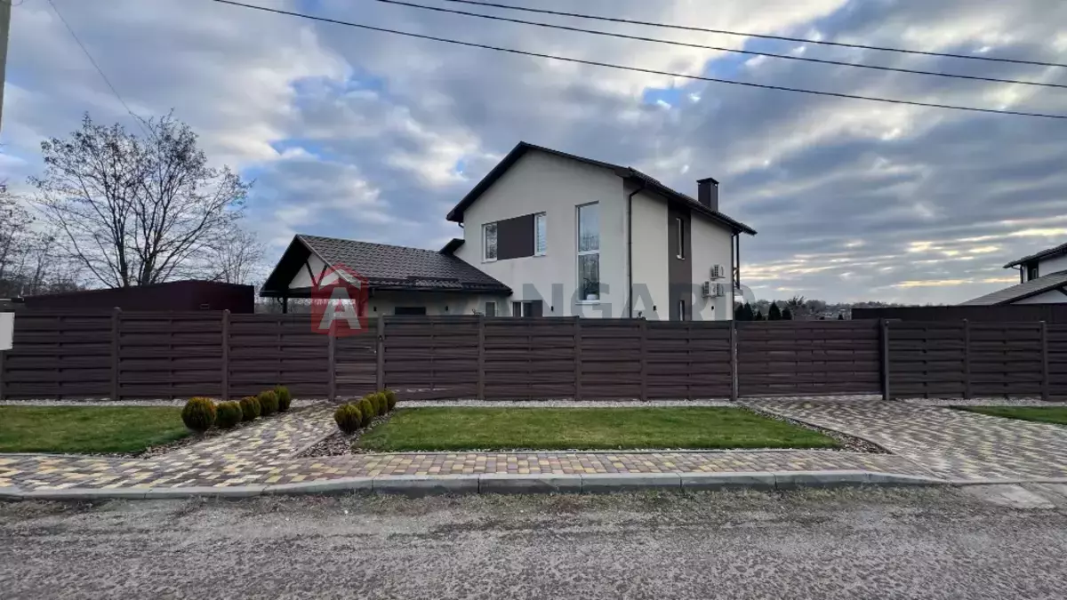 �������, 180 ��.�. ���� 1