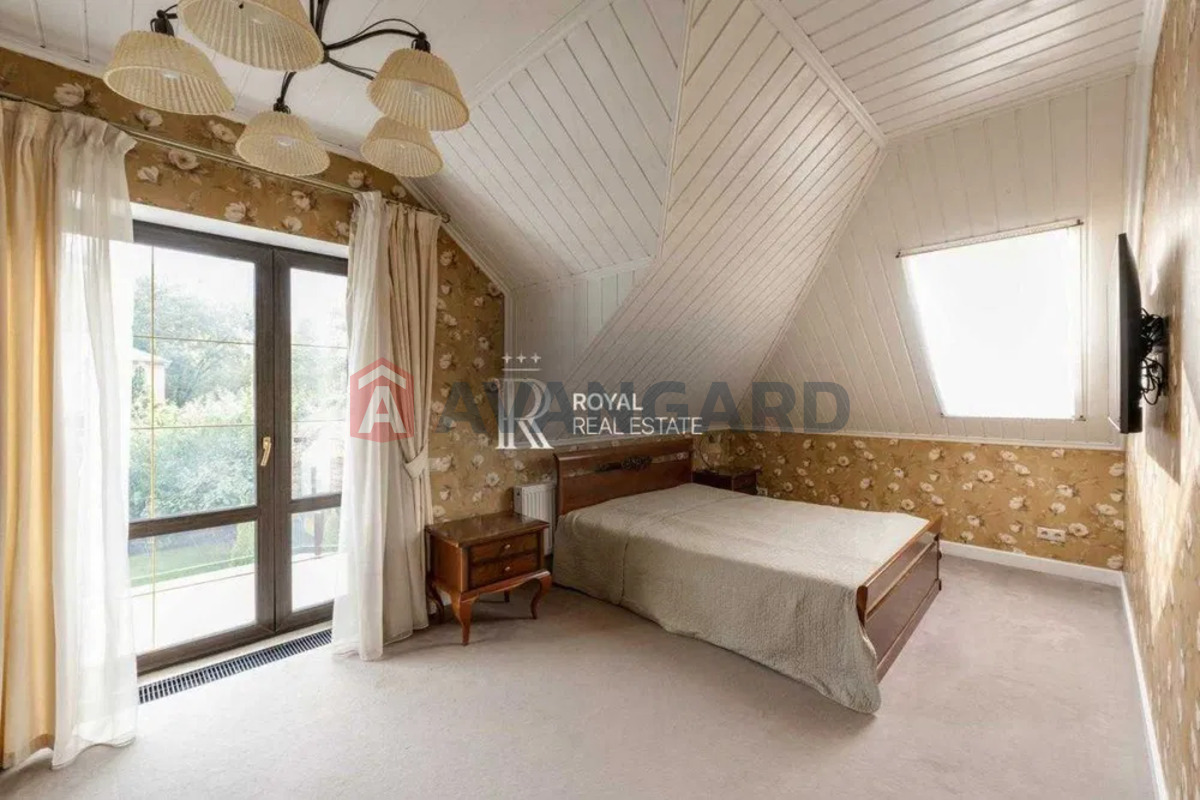 �������, 250 ��.�. ���� 9