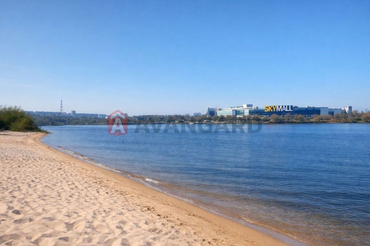 ����, 200 ��.�. ���� 1