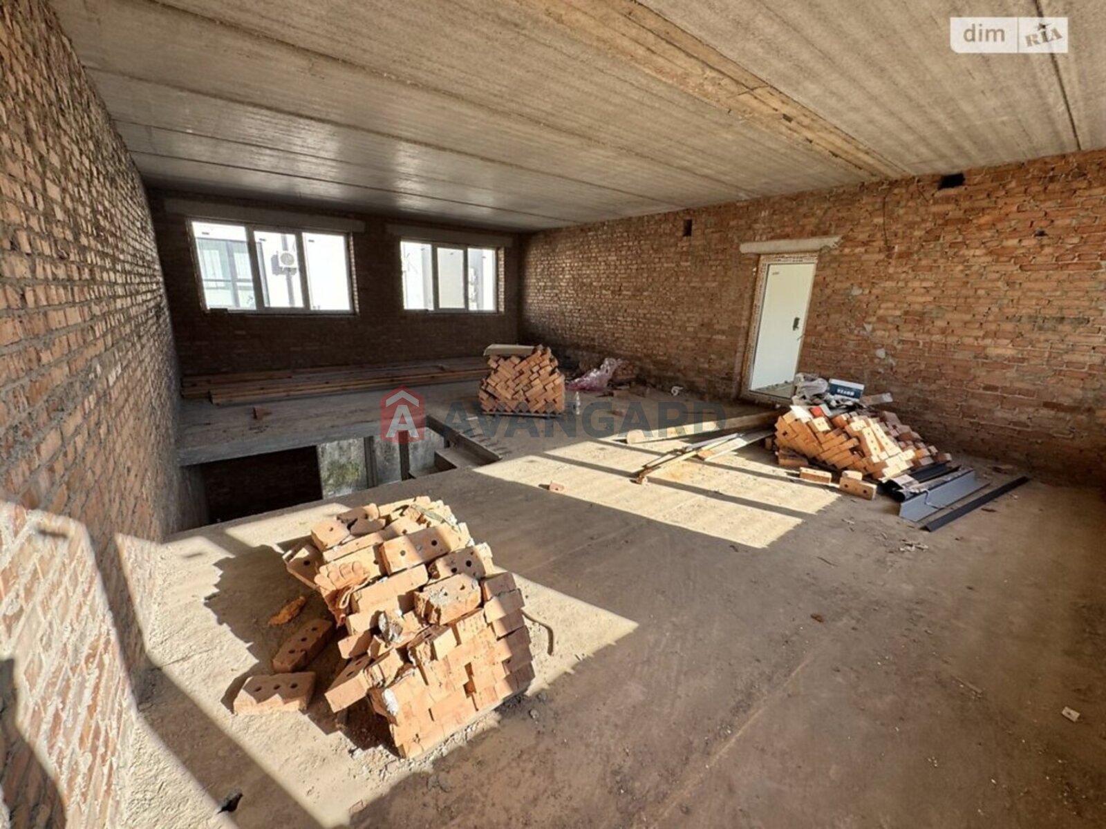 ��������, 200 ��.�. ���� 9