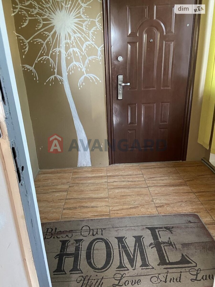 �������, 275 ��.�. ���� 20