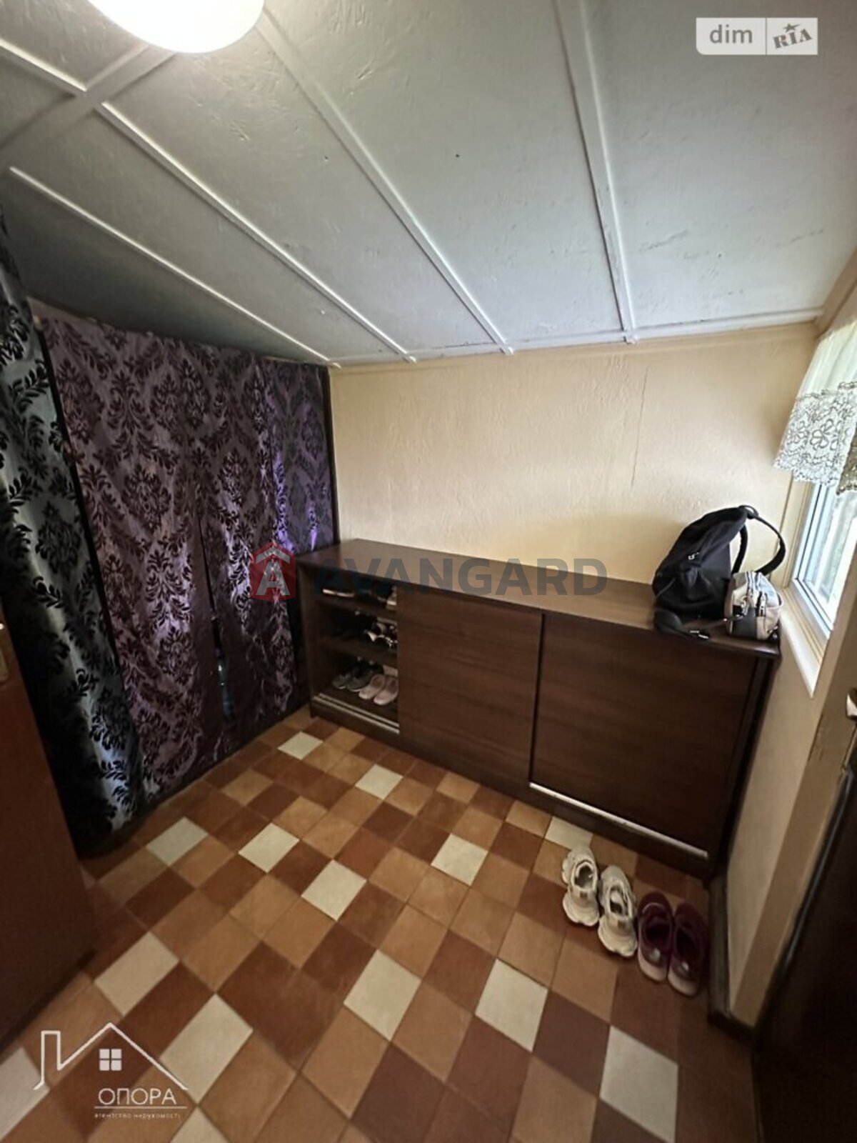 �������, 133 ��.�. ���� 16