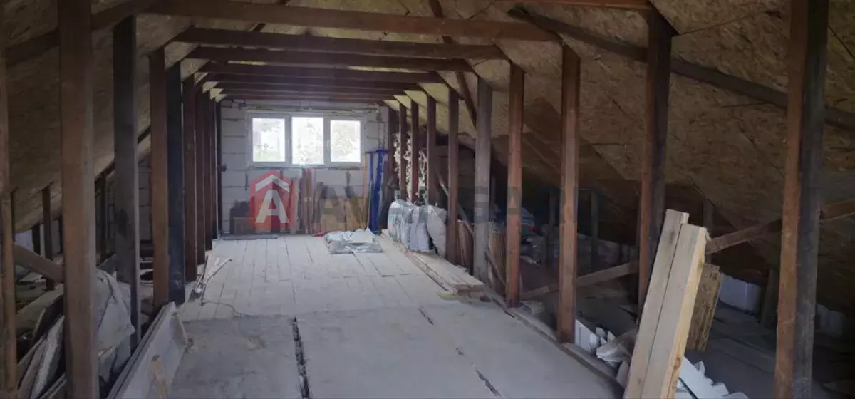 �������, 100 ��.�. ���� 10