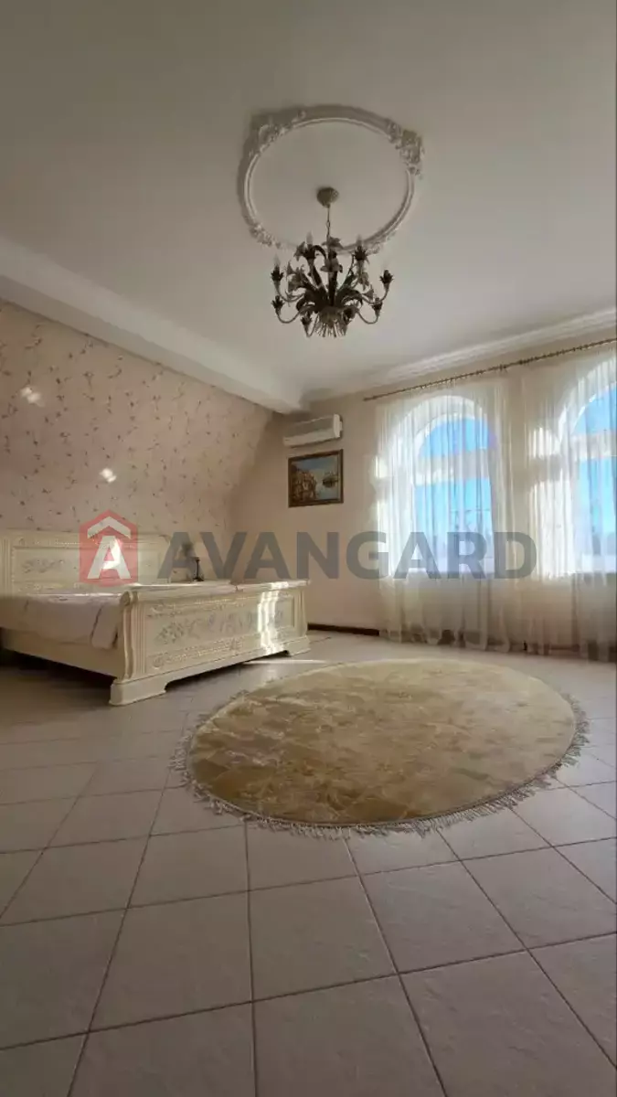 �������, 320 ��.�. ���� 17