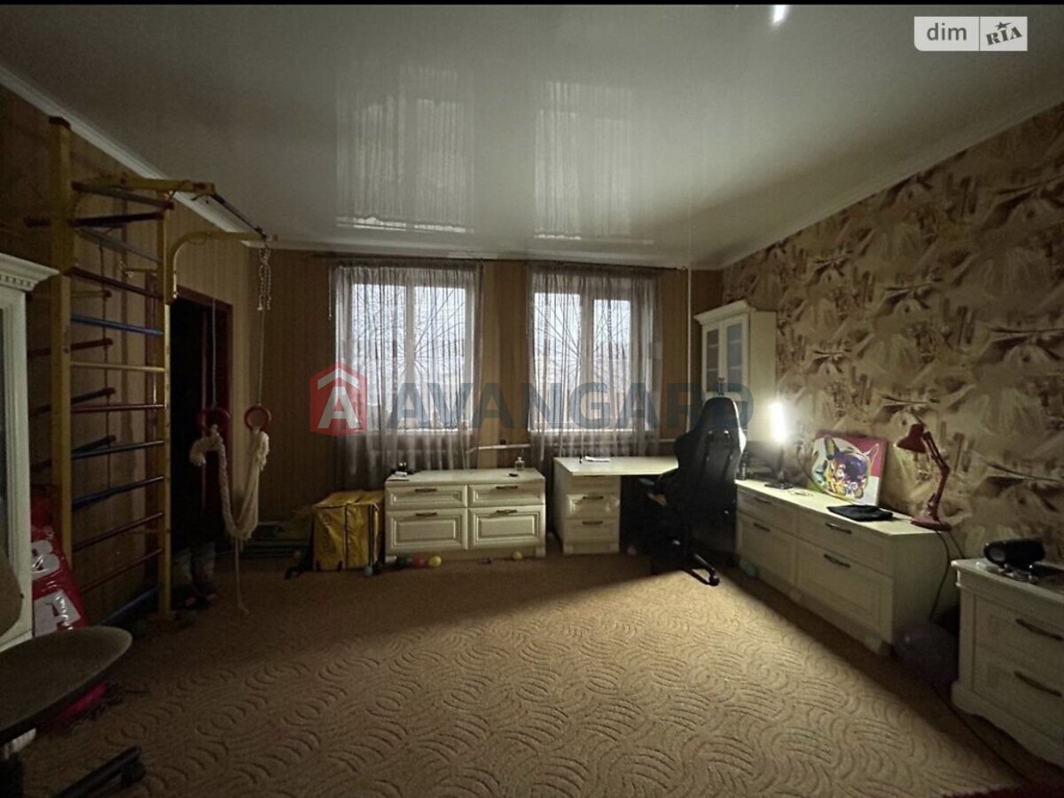 �������, 240 ��.�. ���� 11