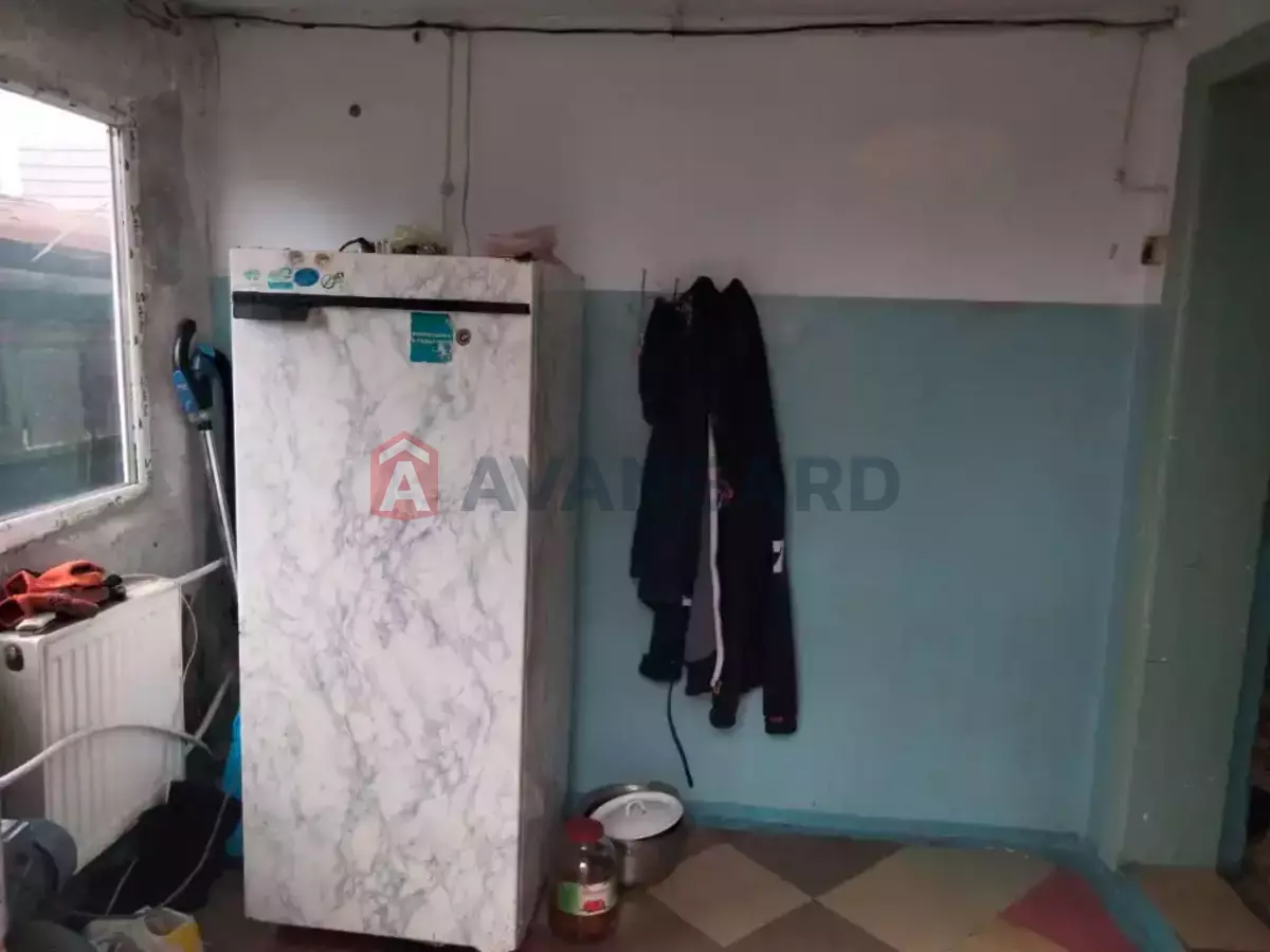 �������, 44 ��.�. ���� 13