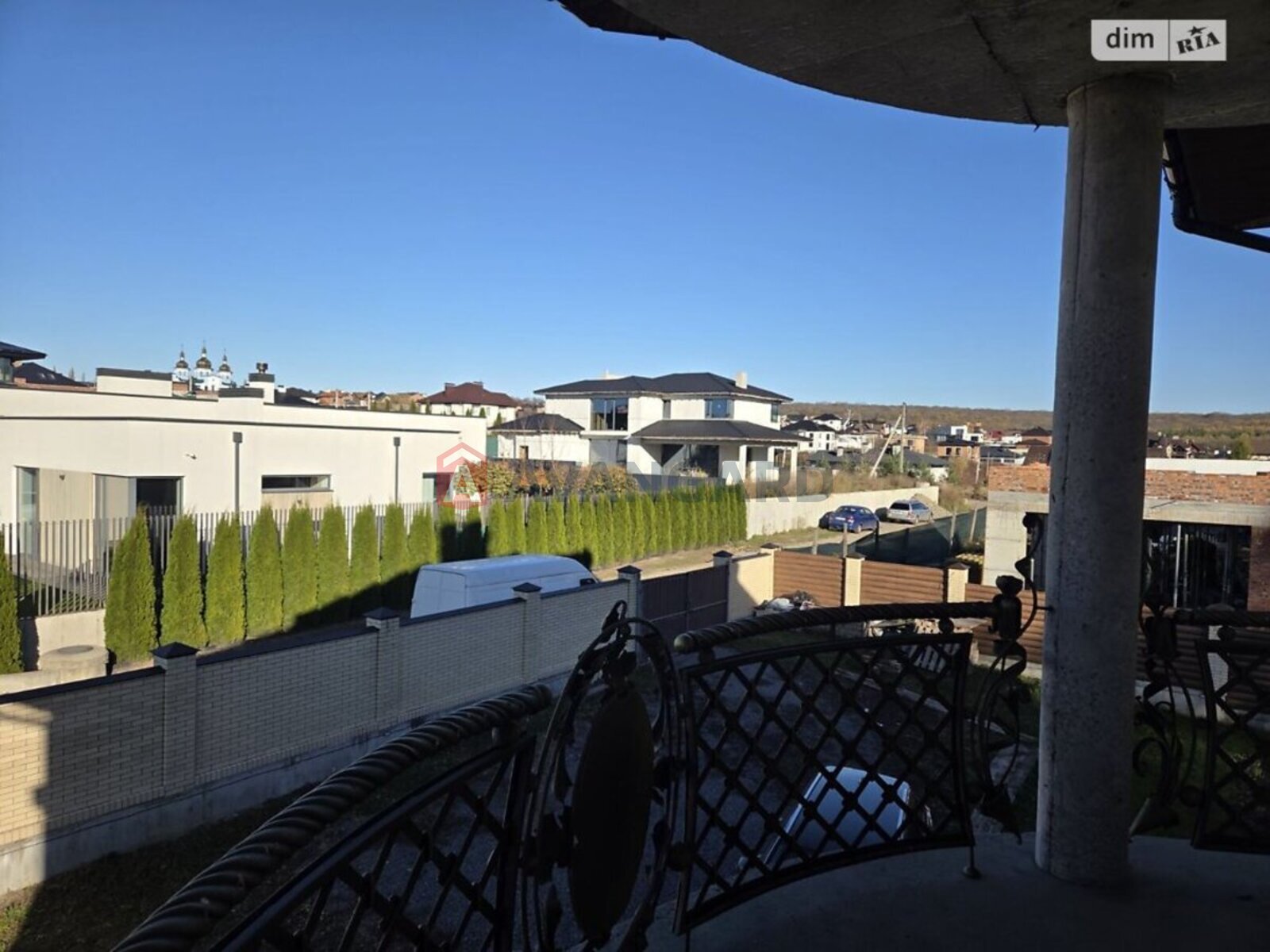 �������, 375 ��.�. ���� 28